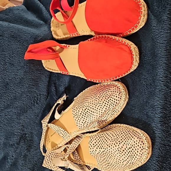 Sandal - Picture 3 of 3